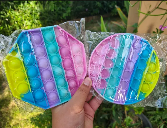 SET1%20rainbow%20color%20popsicle%20pop%20it%20push%20pop%20bubble%20toys%20push%20button%20toy%20bubble%20pop%20pop%20it%20push%20pop%20bubble%20toys%20-%20Image%207