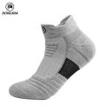Sports socks [thick, firm, shock absorption] there are 3 colors of long socks, free shipping size 39-44. 