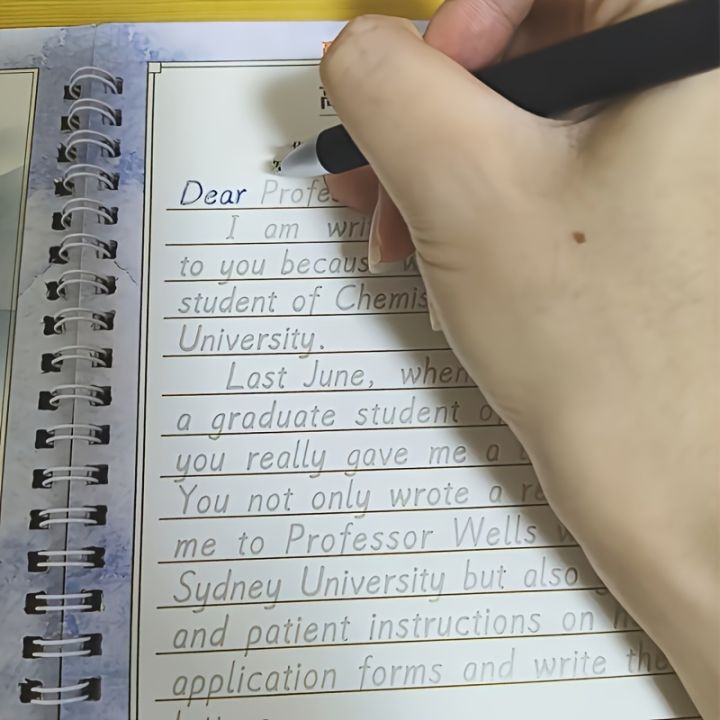3D%20italic%20English%20calligraphy%20exercise%20book%20-%20a%20reusable%20handwritten%20copy%20with%20complete%20letters%20and%20words%20for%20daily%20practice%20-%20Image%203