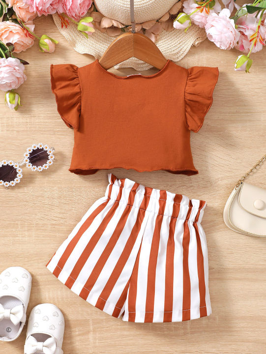 0-2%20Year%20Old%20Baby%20Girl%20Summer%20Fashion%20Love%20Collar%20Ruffled%20Short%20Sleeved%20And%20Striped%20Shorts%20Two-piece%20Set%20-%20Image%202