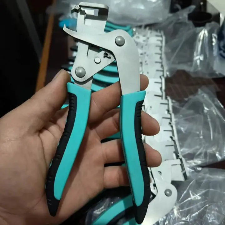 Car%20Clip%20Pliers%20Tools%20Efficient%20Multi-Functional%20Automotive%20Snap%20Pliers%20Easy%20Remove%20Fasteners%20Clips%20Buckles%20Rivets%20Open%20Panels%20-%20Image%203