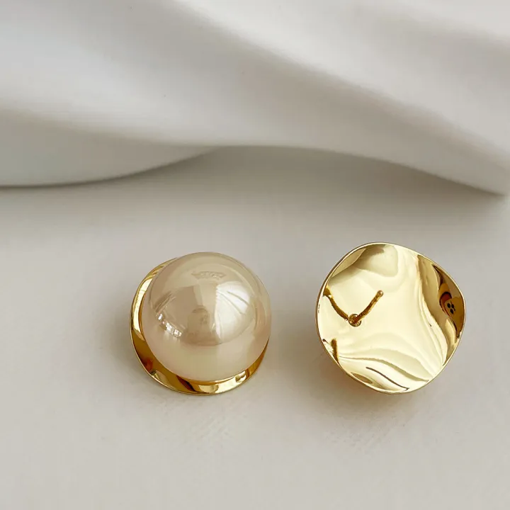 2024%20New%20Light%20Luxury%20Simple%20Elegant%20Golden%20Pearl%20Stud%20Earrings%20For%20Women%20Fashion%20Cute%20Metal%20Jewelry%20Party%20Gifts%20-%20Image%203