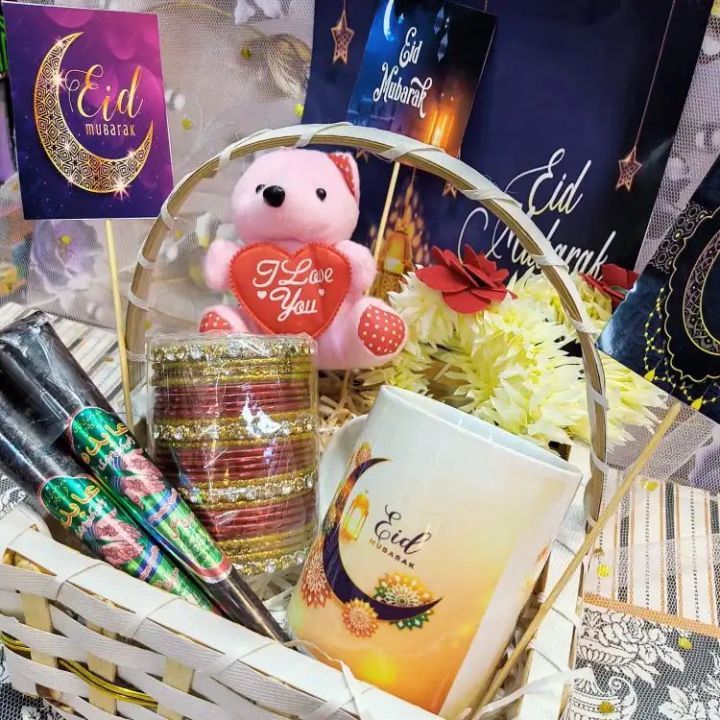 eid mubarak gift basket for girls , girls fashion , gift for women , baskets for gift , gift basket for her ramzan gift basket for her