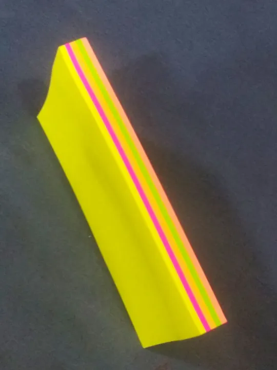 Sticky%20Notes%203x4%20Inches%20100%20Sheets%20Multicolor%20Fluorescent%20-%20Image%202