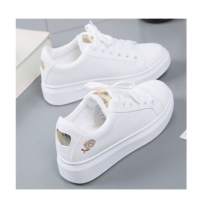 Spring Women Casual Shoes White Breathable Embroidered Flower Lace-Up Women Sneakers Fashion Korean Version Women Tennis Shoes
