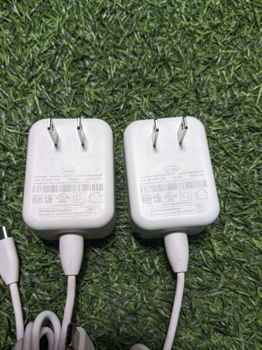 Eero%20C210001%2027W%20Fast%20Charger%20with%20USB-C%20Cable%20for%20Laptops%20and%20Mobiles%20-%20Image%202