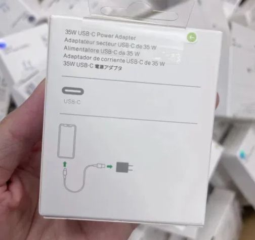USB-C%2035W%20Power%20Adapter%2015%20Pro(Max)%20iphone%20-%20Image%203