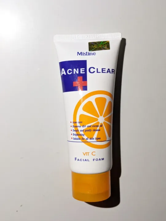 Acne%20Clear%20Face%20Wash%20With%20Vitamin%20C%20Extract%2085g%20Face%20Wash%20-%20Image%204