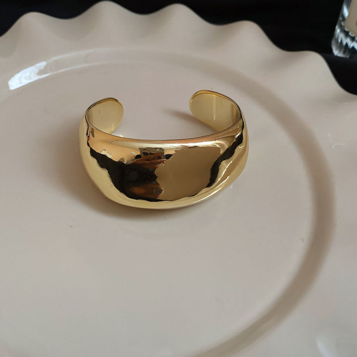 Irregular%20Geometric%20Twisted%20Open%20Bangles%20for%20Women%20European%20and%20American%20Personalized%20Bracelet%20Exaggerated%20Temperament%20Jewelry%20-%20Image%203