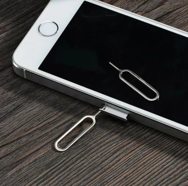 Metal%20SIM%20Ejector%20Pin%20/%20SIM%20Card%20Tray%20Opener%20-%206pcs%20Bundle%20for%20Any%20Smartphone%20-%20Image%206