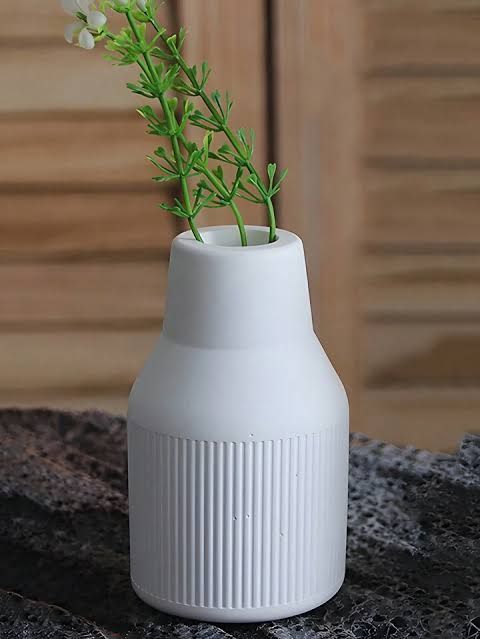 Concrete%20Decor%20Vase%20-%20Mini%20Modern%20Omber%20Concrete%20Vase%20-%20Image%204