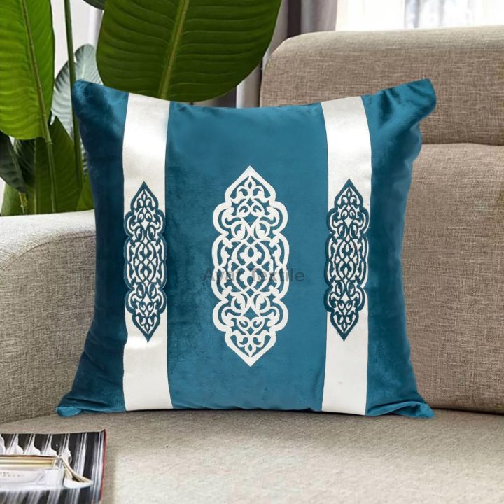 Luxury%20Laser%20Cut%20Velvet%20Cushion%20Covers%20-%20Image%206