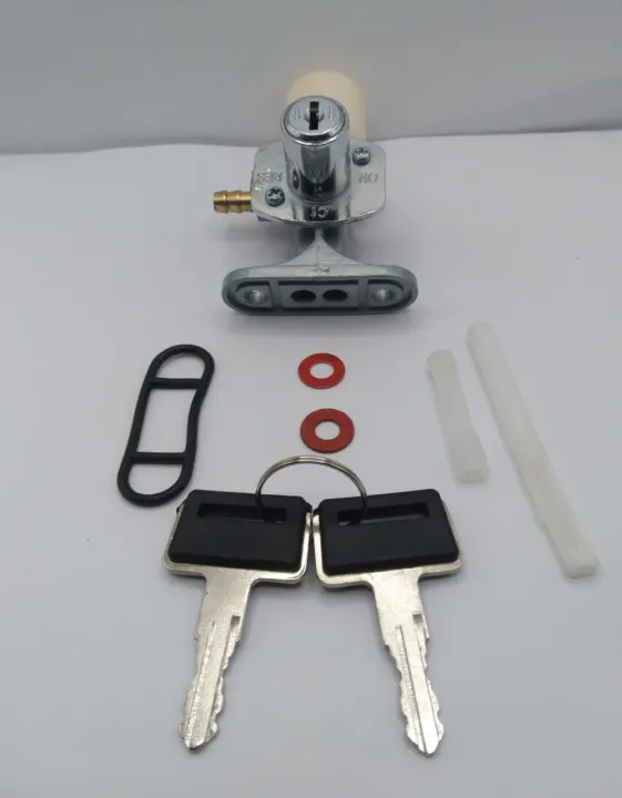 Fuel%20cork%20with%20key%20available%20for%20gs%20150%20cc%0AChinese%20imported%20-%20Image%202