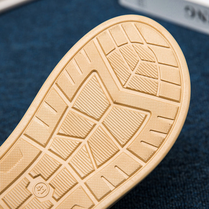 Summer%20fashion%20men's%20slippers%20with%20thick%20soles,%20comfortable%20to%20wear%20on%20the%20outside,%20casual%20and%20individual,%20anti-slip%20soft-soled%20-%20Image%204