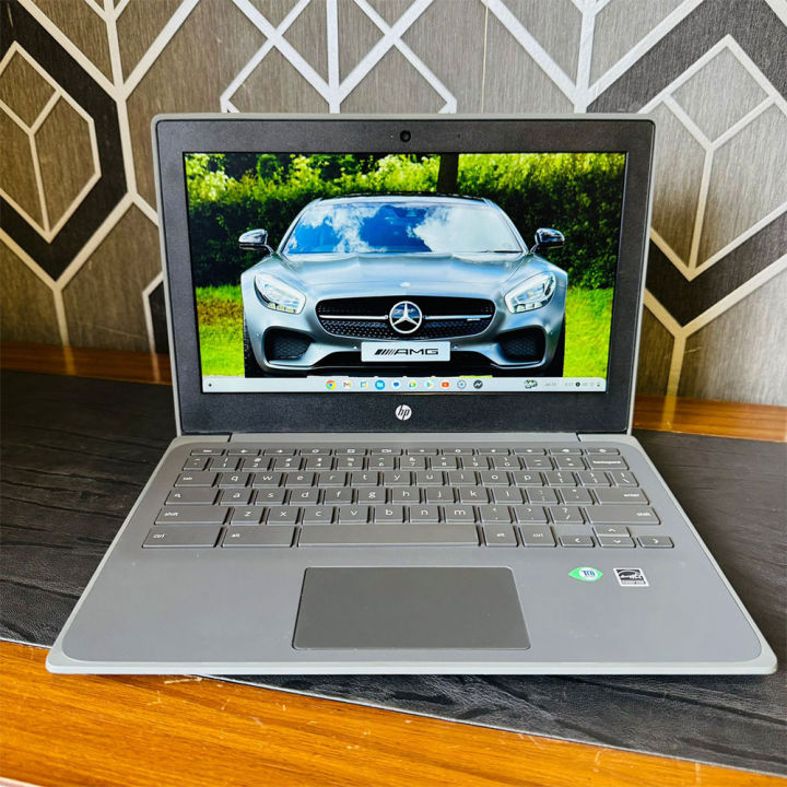HP G8  Chromebook 11 - 8th Generation  - 4GB Ram - 32GB SSD