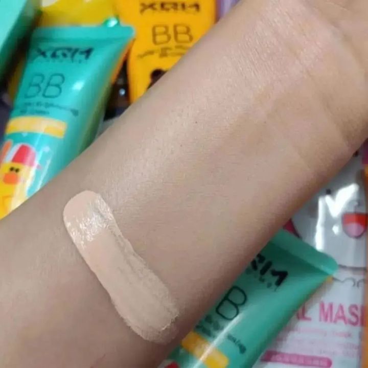 XQM%20Brightening%20&%20Flawless%20BB%20Cream%20to%20Naturally%20Luminous%20Skin%20-%20Image%202