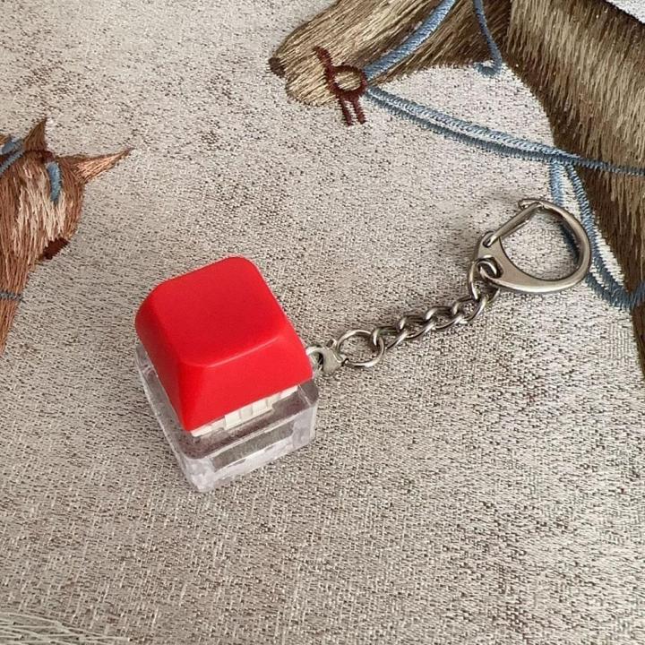 Electric%20Shock%20Prank%20Button%20Toy%20that%20plays%20tricks%20on%20people%20by%20pressing%20buttons%20Realistic%20Touch%20Keychain%20Pendant%20Stress%20Relief%20-%20Image%203