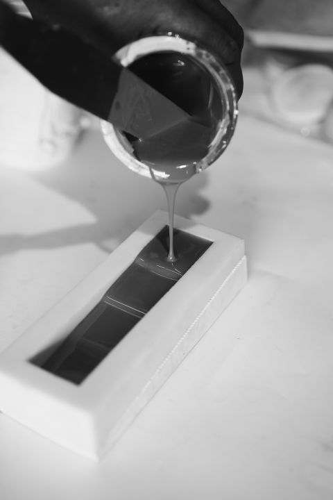 Aluminum%20Powder%20(100%20mesh)%20aluminum%20powder%20is%20used%20to%20mix%20in%20resin%20and%20epoxy%20resin%20to%20heat%20transfer.%20-%20Image%203