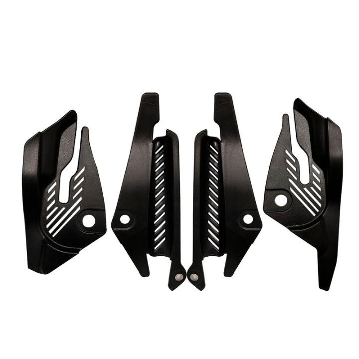 Rain%20Gutter%20Covers%20For%20Volvo%20XC60%202018-2025%20Anti-leaf%20Debris%20Blocking%20Wiper%20Drain%20Slot%20Modified%20Drain%20Retrofit%20Hood-drain%20Hole%20-%20Image%205
