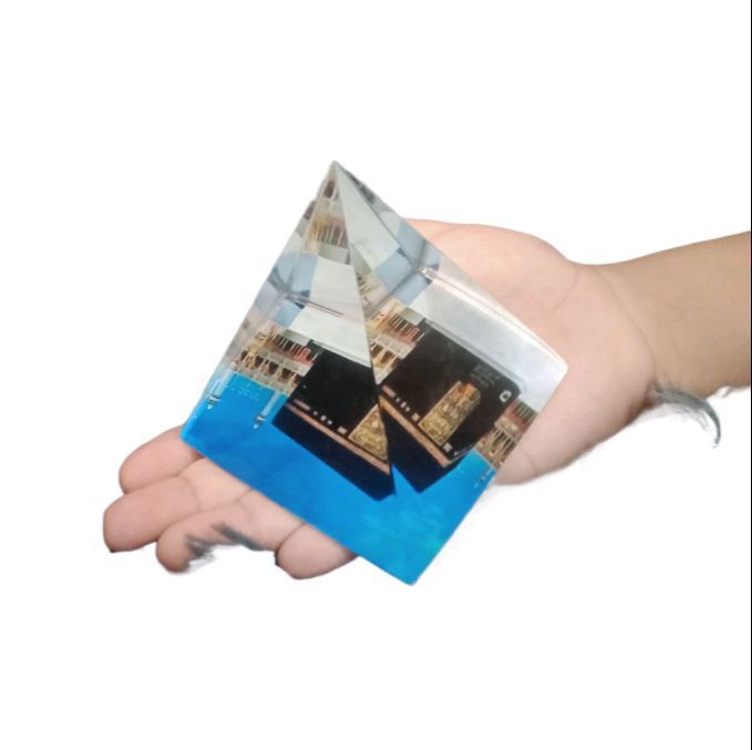 Islamic%20Religious%20&%20Spiritual%20Triangular%20Prism%20Showpiece%20Crystal%20Glass%20in%20Pyramid%20Shape%20Islamic%20Showpiece%20for%20Car%20Dashboard,%20Home%20Decor%20&%20Official%20Gifting%20Purpose%20-%20Image%204