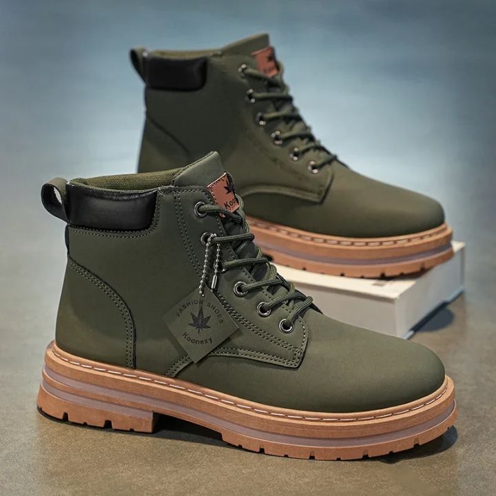 Men's%20high-top%20casual%20sports%20shoes%20are%20breathable,%20anti-slip,%20comfortable%20and%20fashionable.%20Men's%20short%20boots%20are%20large%20size48%20-%20Image%206