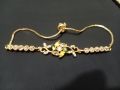 Zircon Bracelet. 