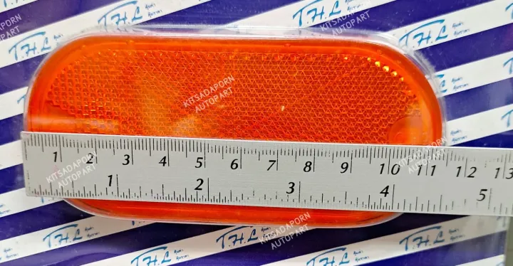 1%20Set%20(2%20Pieces)!!%20Reflective%20Ruby,%20Oval,%20T.H.L%20Brand,%20Size%202*4.5%20Inches,%20Screw-On%20Type.%20-%20Image%203