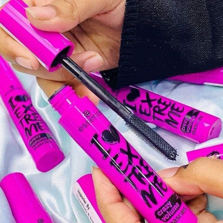 Essence%20I%20Love%20Extre-me%20Crarzy%20Volume%20Mascara%20-%20Image%206