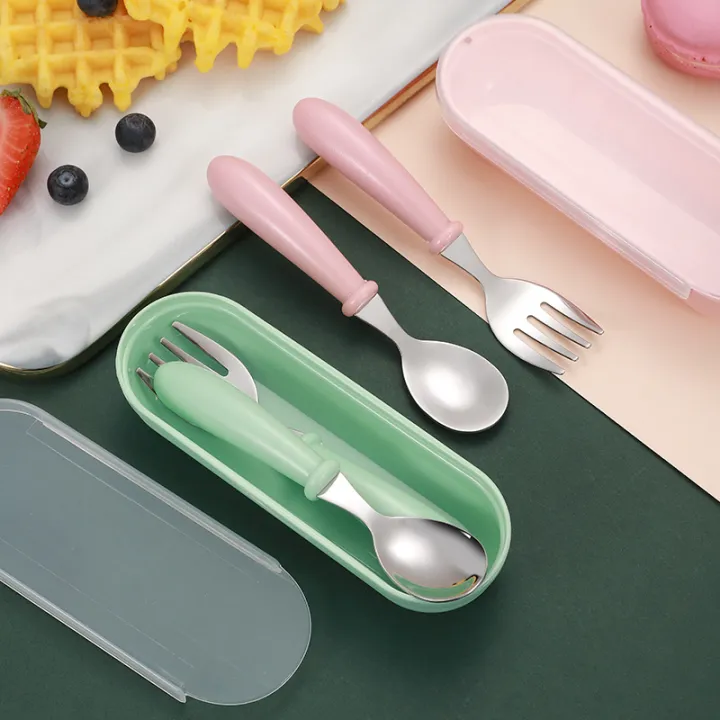 3pcs%20Children%20Spoon%20Forks%20Box%20Kids%20Stainless%20Steel%20Kids%20Cutlery%20Portable%20Baby%20Feeding%20Utensils%20Baby%20Spoons%20Baby%20Tableware%20Set%20-%20Image%205