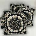 velvet jecurad cushion set. 