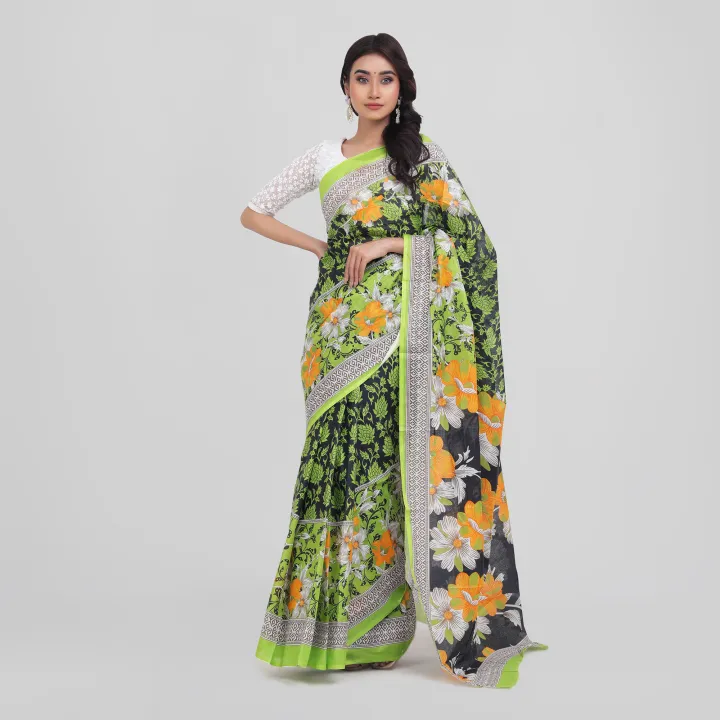 Bright%20Orange%20&%20White%20Floral%20Print%20on%20Olive%20Green%20Body%20%7C%20Digital%20Printed%20Saree%20%7C%20Contrast%20Aanchal%20&%20Border%20-%20Image%204