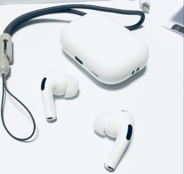 True%20Wireless%20Bluetooth%20Earbuds%20Black%20Edition%20-%20Image%209