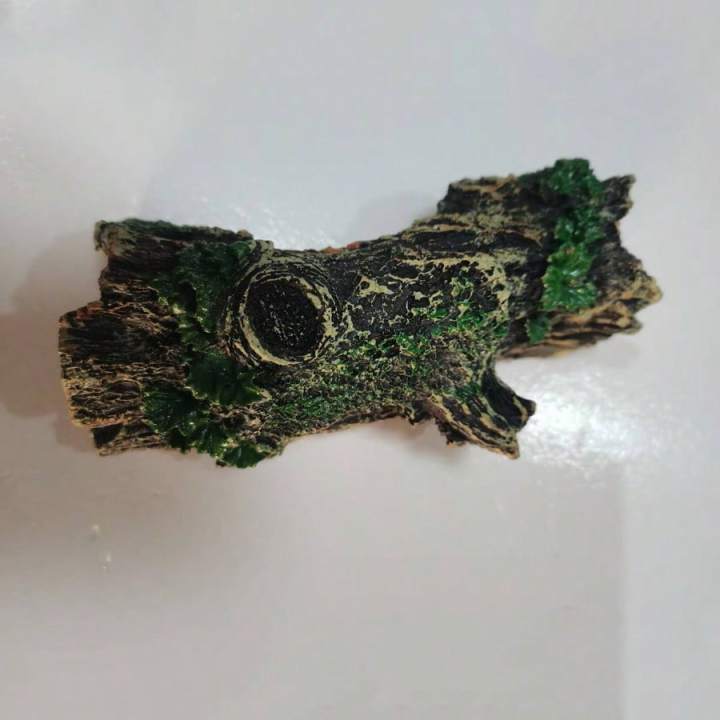 Lifelike%20Aquarium%20Cave%20Ornament%20with%20Greenery%20Design%20Creates%20a%20Comfortable%20Hiding%20Spot%20for%20Aquatic%20Animals%20Enhances%20-%20Image%205