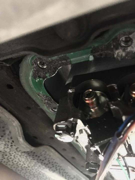 CRC%20gasket%20stripper%20-%20Image%205