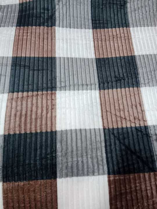 Luxury%20Featherlite%20Blanket%20-%20Dubai%20Edition%20-%20Image%207