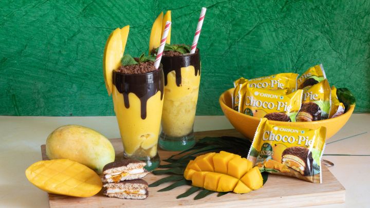 ORION%20Mango%20Choco%20Pie%20%7C%20Centre-filled%20Chocolate%20Biscuit%201Box,%206Packs%20Inside%20Box%20(28g%20each)%20-%20Image%203