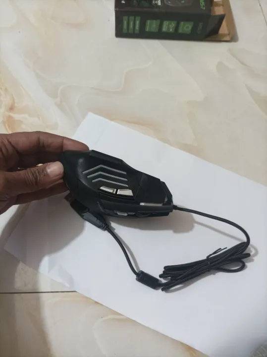 Dark%20Knight%20G950%20Wired%20E-Sports%20Optical%20Gaming%20Mouse%20-%20Image%203