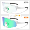 New Photochromic Cycling Sports Sunglasses Unisex UV400 Color Film Lenses Sun Glasses Men Women Biking Goggles.
