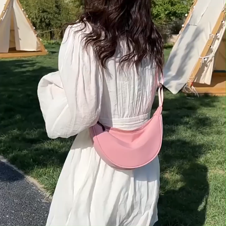Trendy Nylon Crossbody Bag - Lightweight Casual & Sporty Streetwear Purse for Women
