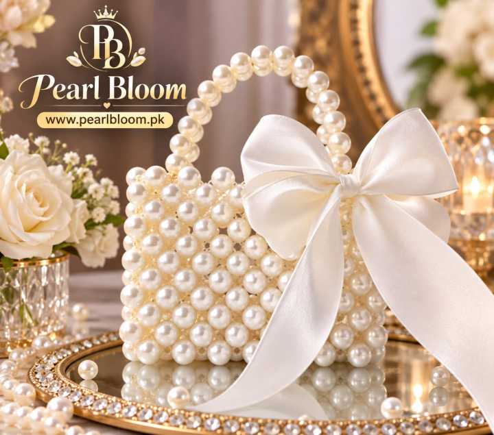 Elegant%20Mini%20Handmade%20Pearl%20Bag%20With%20Ribbon%20Bow%20%E2%80%93%20Versatile%20Design%20for%20Crossbody%20and%20Shoulder%20Carry%20-%20Wedding%20Clutch%20-%20Image%202