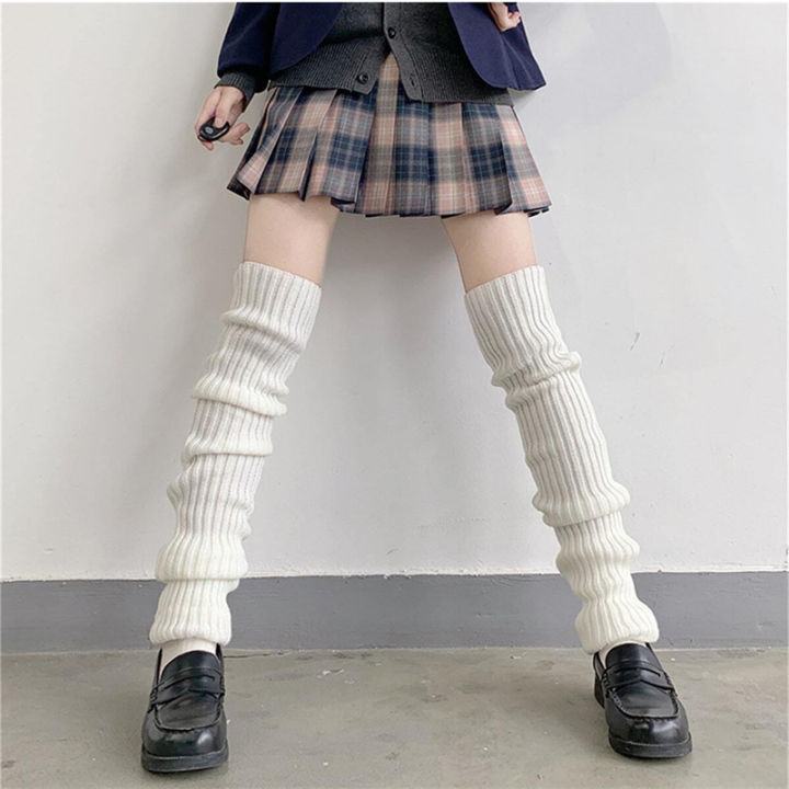 Winter%20Japanese%20College%20Style%20Retro%20Button%20Leg%20Warmer%20Women's%20Knitted%20Sock%20Cover%20white%20Long%20Pile%20Socks%20-%20Image%202