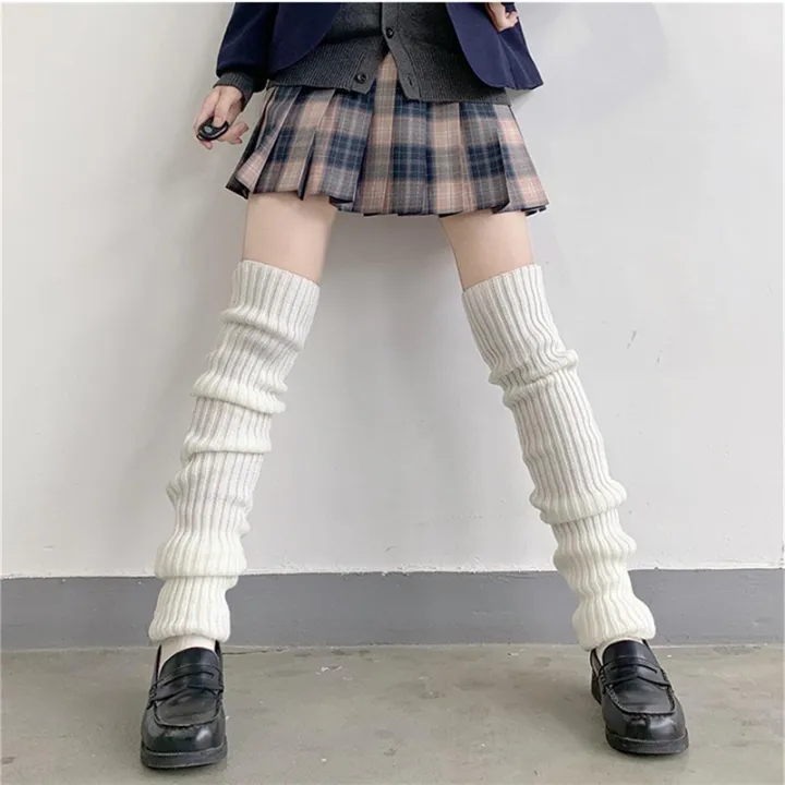 Winter%20Japanese%20College%20Style%20Retro%20Button%20Leg%20Warmer%20Women's%20Knitted%20Sock%20Cover%20white%20Long%20Pile%20Socks%20-%20Image%202