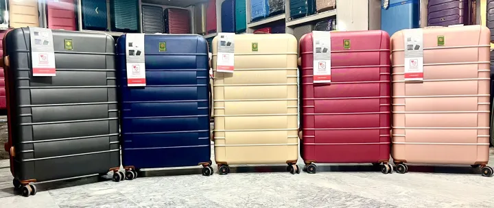 Pack%20of%20e%20Pieces%20-%20Luggage%20set%20-%20Unbreakable%20Fiber%20-%20Suitcase%20-%20Attachi%20-%20Travel%20bags%20-%20Image%206