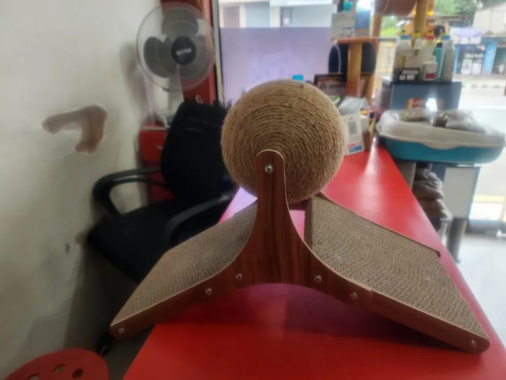 Enakshi%20Sisal%20Cat%20Scratching%20Rotatable%20Ball%20Wear%20Resistant%20Interactive%20Pet%20Toy%20%7C%20Pet%20Supplies%20%7C%20Cat%20Supplies%20%7C%20Furniture%20&%20Scratchers%20-%20Image%204