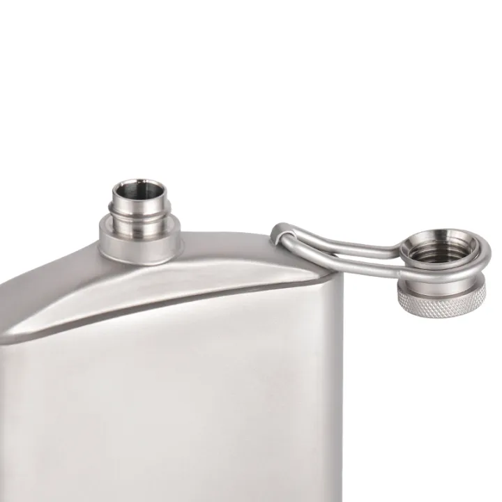 Tiartisan%20200ml/260ml%20Portable%20Pure%20Titanium%20Hip%20Flask%20With%20Funnel%20Outdoor%20Hiking%20Pot%20Whiskey%20Wine%20Pot%20Bottle%20-%20Image%204