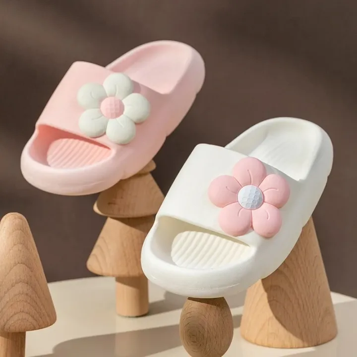 Summer%20Children's%20Girls%20Flower%20Slippers%20Casual%20Solid%20Soft%20%20Boys%20Slippers%20Breathable%20Non-slip%20Home%20Bathroom%20Slipper%20Kids%20shoes%20-%20Image%205