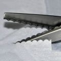 3/5/7mm Dressmaking Scalloped Edge Pinking Shears Scissors Clipper Cutter Sewing Professional Tailor Scissors Cloth Tailoring.