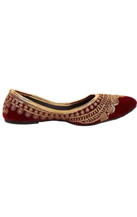 Women's%20Rajasthani%20Jutti%20Handmade%20Embroidered%20Slippers%20Golden%20Color%20for%20Women%20Rajasthani%20Footwear%20-%20Image%203
