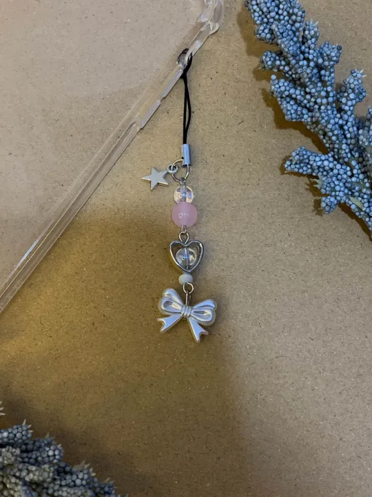 Phone%20charm%20-%20Image%204