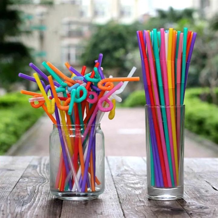 Imported%20Colorful%20Straw%20Extra%20Flexible%20Disposable%20Long%20Bendy%20Drinking%20Straw%20Multi%20Color%2050%20Pcs%20Packing%20-%20Image%204
